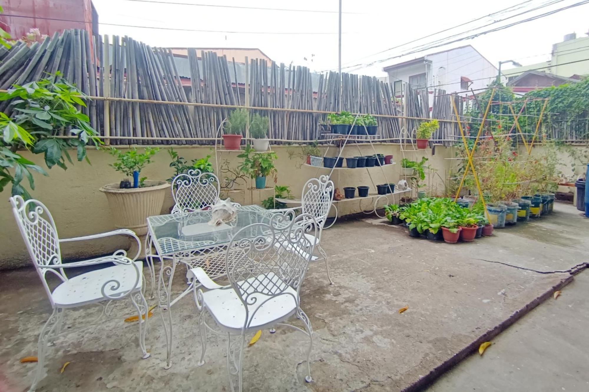 Bed And Brewhouse Sucat Bed & Breakfast Paranaque City ภายนอก รูปภาพ